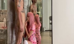 高分女孩瑶瑶--要颜值有颜值、要身段有身段、风景秀丽的旅行，旗袍打扮贼性感，无套啪pa啪射大屁股！