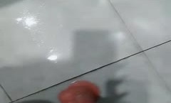 网吧里的骚货全程露脸激ji情大秀，逼里塞着跳蛋MissAV-18 Video在网吧晃悠，跑到厕所脱了发骚，揉奶玩逼道具抽𝕄𝕚𝕤𝕤𝔸𝕍[chou]插搞到高潮流水