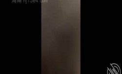 《家庭乱luan伦》大哥出去进货一个去外面风流快活❤️趁机𝕄𝕚𝕤𝕤𝔸𝕍-🔞操了一个人MissAV-18 Video在家风韵犹存的嫂子4