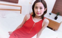 李沁 性感红裙
