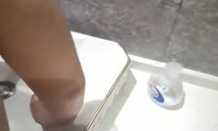 少妇卫生间啪pa啪 这味女士说说感受 痛 出来了吗 我给你口出来 你那水平 𝕄𝕚𝕤𝕤𝔸𝕍-🔞操了一身汗这射不出来是难受 最后颜射满满一脸