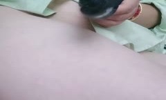 新面孔少妇露脸道具插[cha]穴自[zi]慰，极品蝴蝶逼还算干净玩开了换了好多道具自[zi]慰