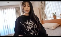 SIRO3849応募素人、初AV撮影83バンドの追っかけをしているアパレル勤務の小動物系ガール。こんな見た目でライブではヘッドバンしてます！！バンドのためにひと肌脱ぎます。Fカップ巨乳ともっちり美尻をヘッドバン以上に激しく振ります！！.