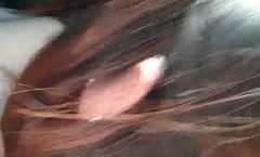 如今这么大胆的人少见了，少妇勾引滴滴司机，故事曲折，吓坏司机了，最后冒险闯红灯！