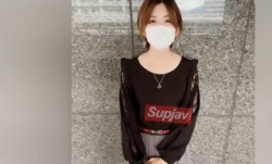 FC2PPV 3281960 それでは出します「乳汁」感度が増すごとに乳汁も溢れる美人若妻の丸秘映像カメラマン入りでお楽しみください