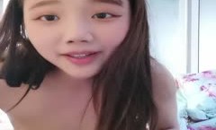 黑丝小可爱和小鲜肉露脸啪pa啪做[zuo]爱，男主帅气寸头，女主配合良好直接内射