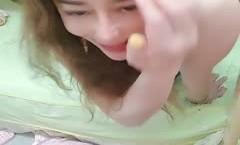 气质风骚颜值又高的轻熟女跟小哥激ji情啪pa啪，让小哥一边舔tian逼一边草穴，搞的骚逼淫水十足浪lang叫呻吟，自[zi]慰诱惑