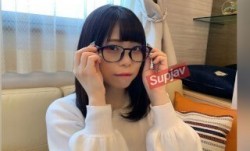 FC2PPV 3189068 地味系　巨乳めがね女子書店員　着衣生中出しMissAV-18新品！【無修正】MissAV-18新品！【土日限定1980p‼️】