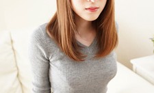 与白皙半美的女人亲吻时的恩爱中出 美咲亚纪