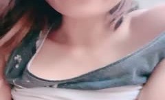 哺乳期小𝕄𝕚𝕤𝕤𝔸𝕍xiao少妇很有气质，露脸发骚听狼友指挥，挤奶水给狼友看自己舔tian奶顺着嘴流好骚啊，骚穴特写道具抽𝕄𝕚𝕤𝕤𝔸𝕍[chou]插喷水