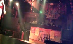 县城某地下小剧院夜场精jing彩无限荤素搭配歌曲杂技露点大尺度艳舞BB灌水插笔拔阴毛该说不说妹mei子身𝕄𝕚𝕤𝕤𝔸𝕍shen材都很顶
