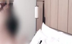 美女欲望强不停吃肉𝕄𝕚𝕤𝕤𝔸𝕍rou棒骚声浪lang语爆乳受不了